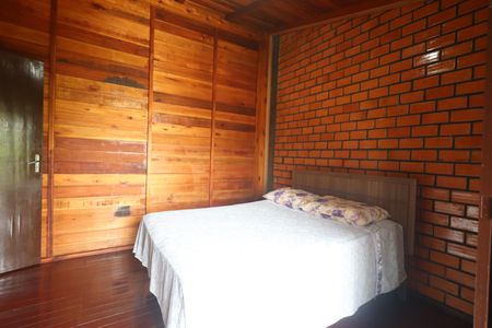 Casa à venda com 292m², 4 quartos e 2 vagasQuarto 01