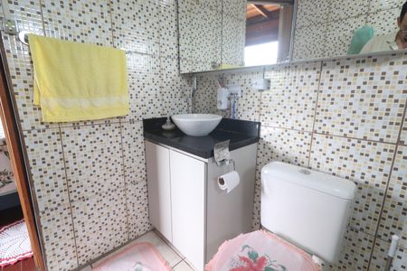 Casa à venda com 292m², 4 quartos e 2 vagasBanheiro da Suíte