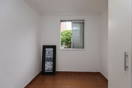 Quarto 2 de apartamento para alugar com 2 quartos, 44m² em Capão Redondo, São Paulo