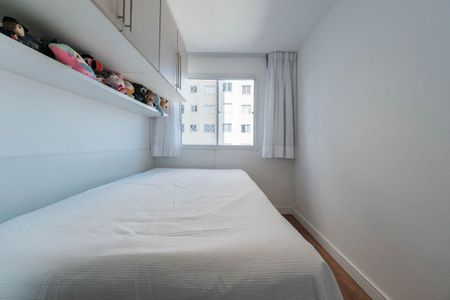 Quarto de apartamento para alugar com 2 quartos, 42m² em Jardim Helian, São Paulo