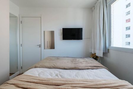 Quarto de apartamento para alugar com 2 quartos, 42m² em Jardim Helian, São Paulo