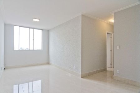 Sala de apartamento à venda com 2 quartos, 60m² em Vila Mangalot, São Paulo