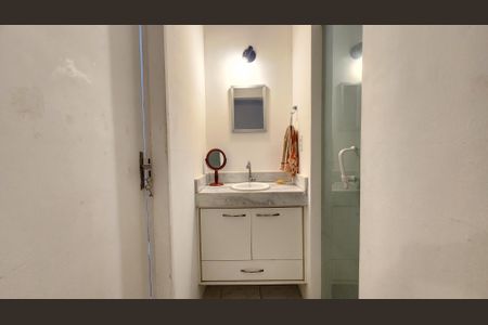Apartamento para alugar com 68m², 2 quartos e 1 vaga Apartamento para alugar com 68m², 2 quartos e 1 vagaBanheiro Social Lavabo