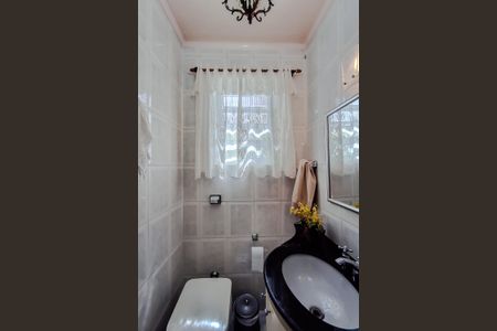 Casa à venda com 202m², 3 quartos e 1 vagaLavabo