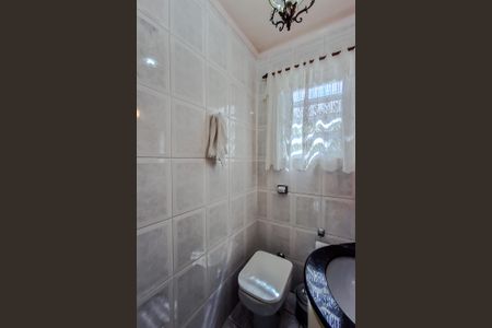 Casa à venda com 202m², 3 quartos e 1 vagaLavabo