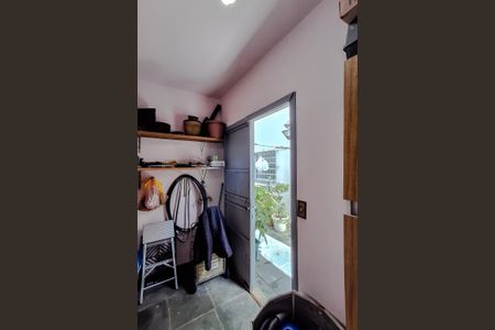 Casa à venda com 202m², 3 quartos e 1 vagaDespensa