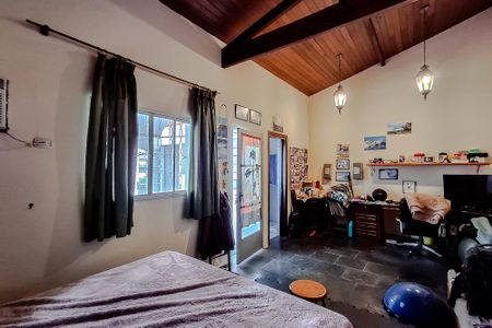 Casa à venda com 202m², 3 quartos e 1 vagaEdícula