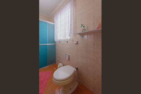 Casa à venda com 528m², 2 quartos e 3 vagas Casa à venda com 528m², 2 quartos e 3 vagasBanheiro