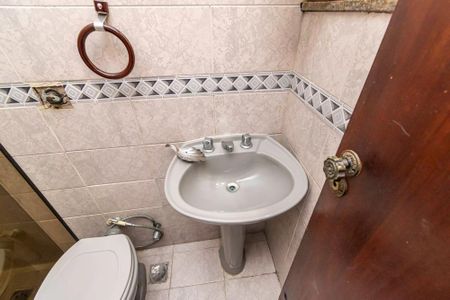 Casa à venda com 360m², 7 quartos e 2 vagas1º andar - Banheiro da Suíte 1