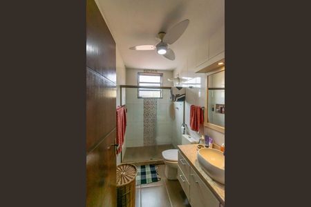 Casa à venda com 360m², 7 quartos e 2 vagas2º andar - Banheiro Social