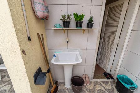 Casa à venda com 360m², 7 quartos e 2 vagas2º andar - Área de serviço