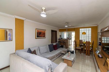 Casa à venda com 360m², 7 quartos e 2 vagas2º andar - Sala
