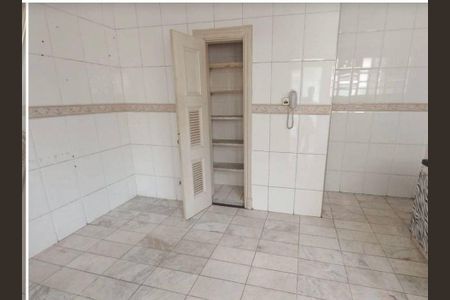 Apartamento à venda com 188m², 4 quartos e sem vaga