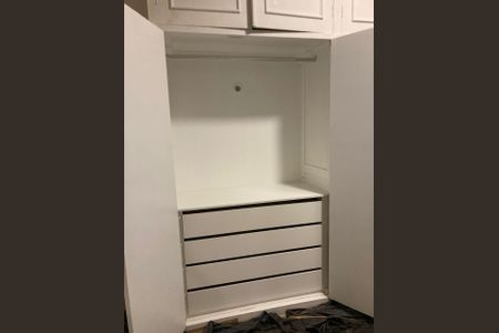 Apartamento à venda com 188m², 4 quartos e sem vaga Apartamento à venda com 188m², 4 quartos e sem vagaQuarto