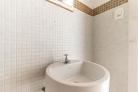 Apartamento para alugar com 100m², 2 quartos e 1 vaga Apartamento para alugar com 100m², 2 quartos e 1 vagaBanheiro