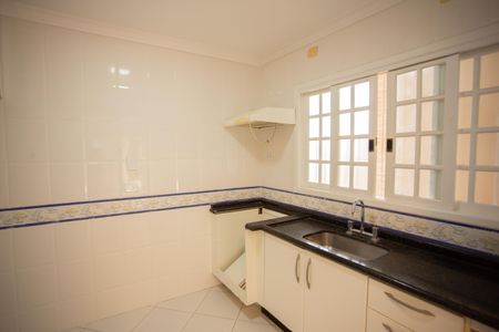 Casa à venda com 200m², 3 quartos e 3 vagasCOZINHA