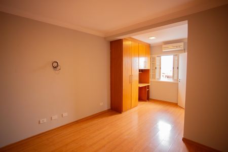 Casa à venda com 200m², 3 quartos e 3 vagasSUÍTE 2