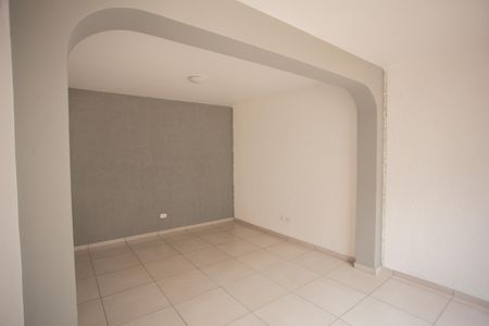 Casa à venda com 200m², 3 quartos e 3 vagasEDÍCULA