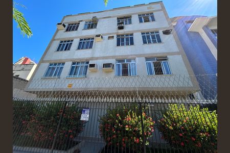 Apartamento para alugar com 45m², 2 quartos e sem vagaFachada + plaquinha