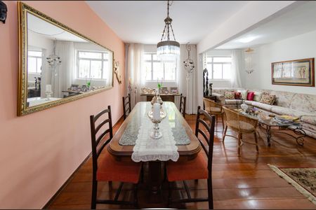 Apartamento à venda com 120m², 4 quartos e 1 vagaSala