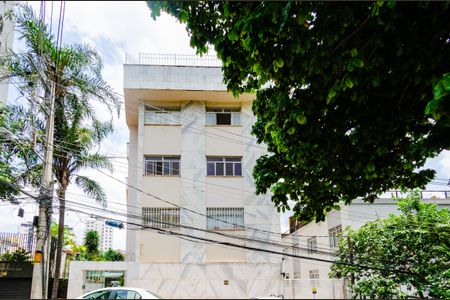 Apartamento à venda com 120m², 4 quartos e 1 vagaFachada