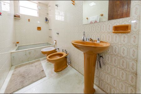 Apartamento à venda com 120m², 4 quartos e 1 vagaBanheiro social