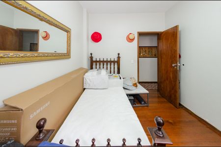 Apartamento à venda com 120m², 4 quartos e 1 vagaQuarto 2