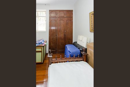 Apartamento à venda com 120m², 4 quartos e 1 vagaQuarto 2