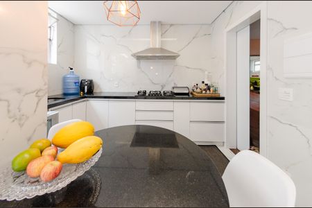 Apartamento à venda com 120m², 4 quartos e 1 vagaCozinha