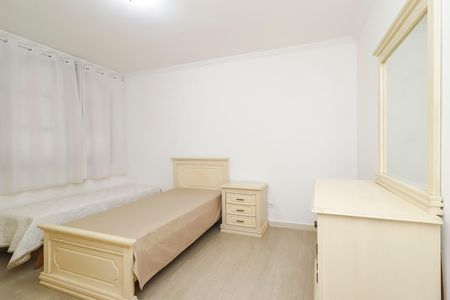 Casa à venda com 215m², 3 quartos e 4 vagasQuarto 2