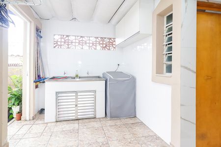 Casa à venda com 215m², 3 quartos e 4 vagasÁrea de Serviço