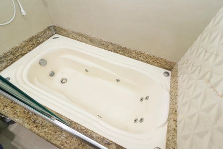 Casa à venda com 215m², 3 quartos e 4 vagasBanheira