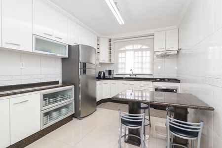 Casa à venda com 215m², 3 quartos e 4 vagasCozinha