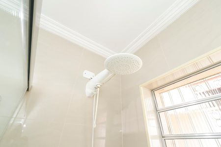 Casa à venda com 215m², 3 quartos e 4 vagasBanheiro da Suíte 1