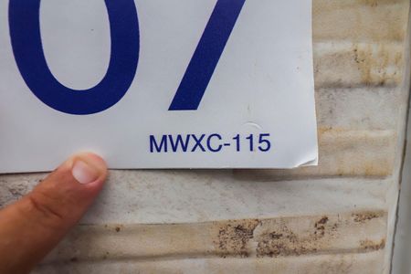 Casa à venda com 215m², 3 quartos e 4 vagasPlaquinha - Cód. MWXC-115