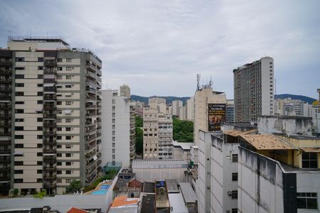 Vista da Sala de apartamento à venda com 3 quartos, 110m² em Icaraí, Niterói