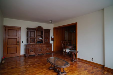 Apartamento à venda com 110m², 3 quartos e 1 vaga Apartamento à venda com 110m², 3 quartos e 1 vagaSala