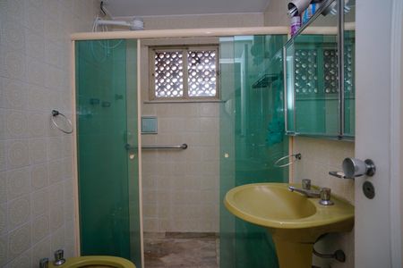 Apartamento à venda com 110m², 3 quartos e 1 vaga Apartamento à venda com 110m², 3 quartos e 1 vagaBanheiro Social