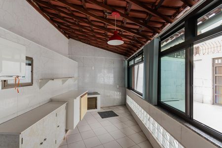Casa para alugar com 198m², 3 quartos e 1 vagaÁrea externa