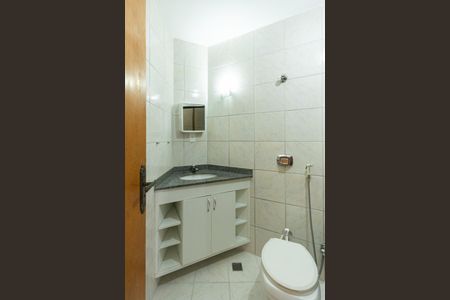 Casa para alugar com 198m², 3 quartos e 1 vagaBanheiro  Suíte 2