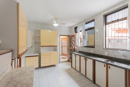 Casa para alugar com 198m², 3 quartos e 1 vagaCozinha