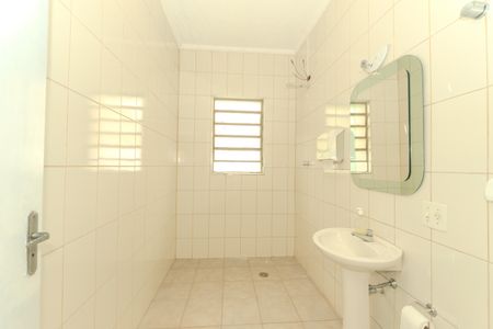 Casa para alugar com 280m², 5 quartos e sem vaga Casa para alugar com 280m², 5 quartos e sem vagaBanheiro