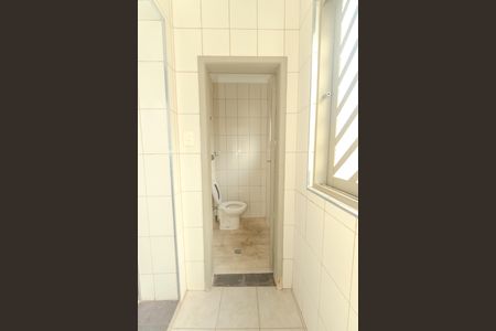 Casa para alugar com 280m², 5 quartos e sem vaga Casa para alugar com 280m², 5 quartos e sem vagaBanheiro de serviço