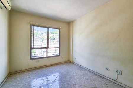 Apartamento à venda com 67m², 1 quarto e 1 vagaQuarto