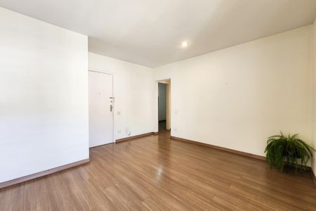Apartamento à venda com 67m², 1 quarto e 1 vagaSala 