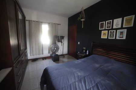 Casa à venda com 3 quartos, 195m² em Baldeador, Niterói
