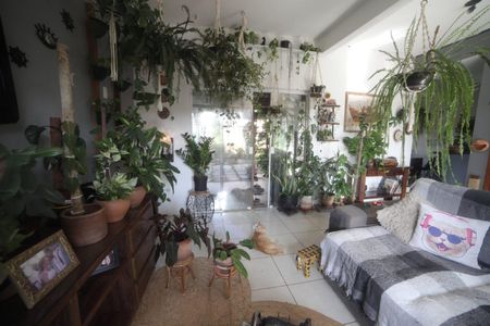 Casa à venda com 3 quartos, 195m² em Baldeador, Niterói