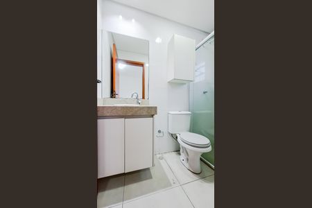 Banheiro de kitnet/studio para alugar com 1 quarto, 30m² em Jardim Arapongas, Guarulhos