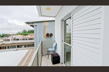 Varanda  de kitnet/studio para alugar com 1 quarto, 30m² em Jardim Arapongas, Guarulhos