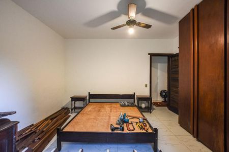 Casa à venda com 4 quartos, 579m² em Muriqui, Niterói